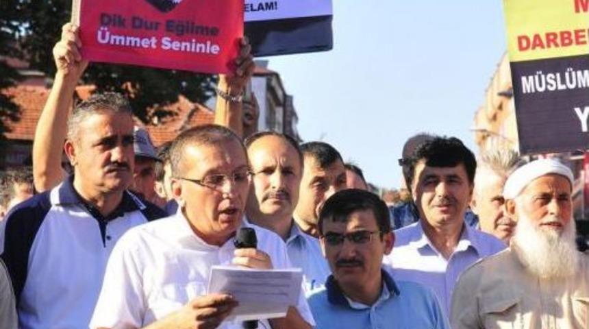 Mısır'da Demokrasi Yanlılarına Ateş A&ccedil;ılması