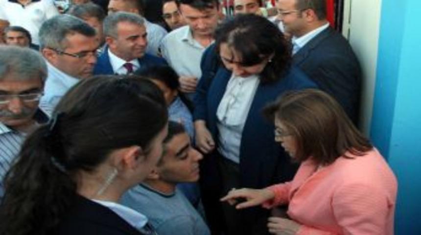 Bakan Şahin: Engellilerimizin &Uuml;zerindeki Engelleri Kaldırıyoruz