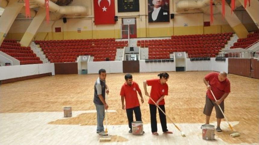 Menderes Spor Salonu Sezona Hazırlanıyor