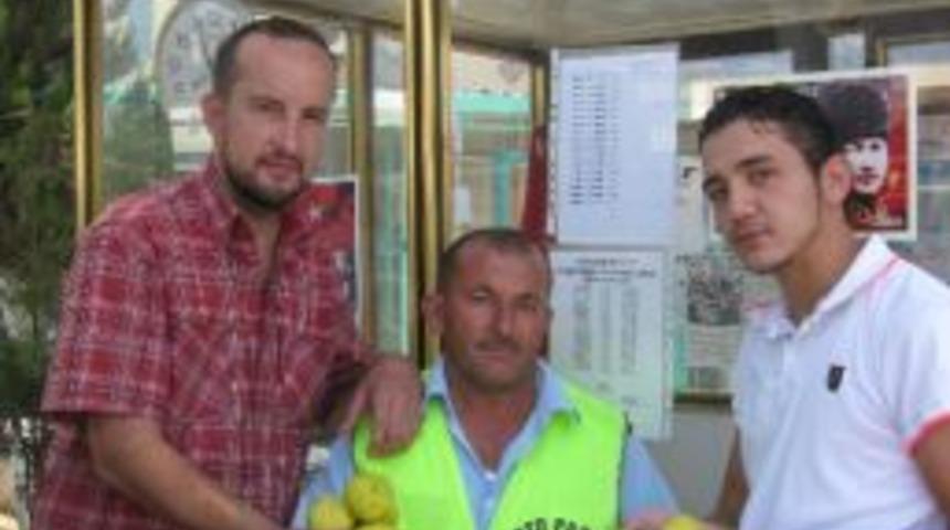 &ldquo;bu Yemişler Başbakan&rsquo;a Da Gitti&rdquo;