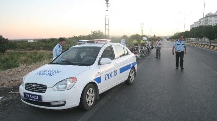 Yarış Yapan Motosikletler &Uuml;zerinde Denetimler Arttı