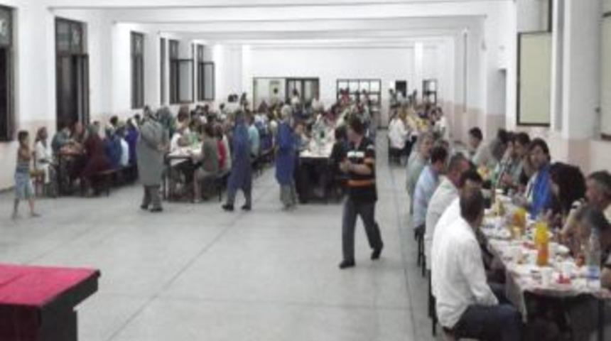 BALKAN-DER Bulgaristan’daki Soydaşlara Iftar Verdi