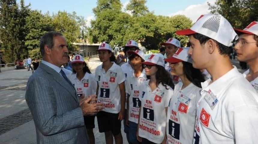 Turizm G&ouml;n&uuml;ll&uuml;leri İş Başında