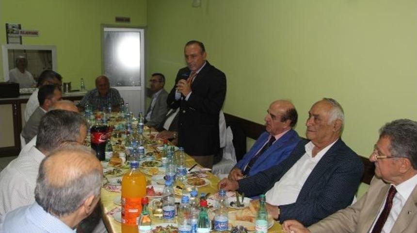 Vali Kızılcık, Sebze Ve Meyve Komisyoncuları Derneği&rsquo;nin İftarına Katıldı