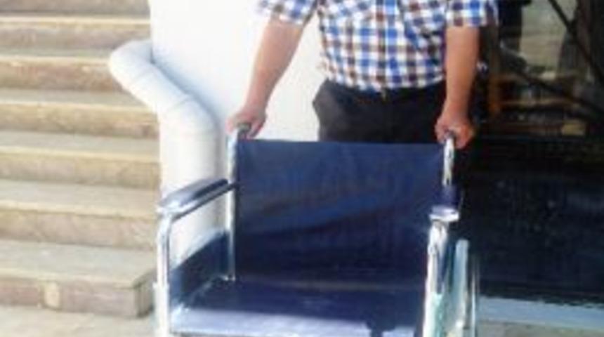 Didim'de Bir Engelli Daha Sandalyesine Kavuştu