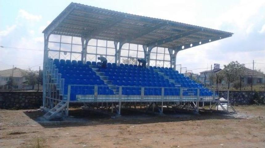 Şıralık&rsquo;a Saha, Ak&ccedil;akoca&rsquo;ya Trib&uuml;n