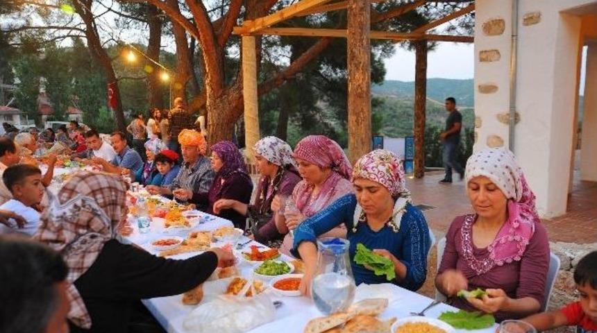 Sakinşehir'de "imece Usul&uuml;" İftar