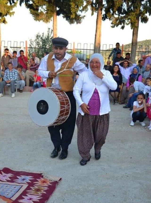 Mersin Şehir Tiyatrosu'ndan 'beldemizde Şenlik Var' Projesi