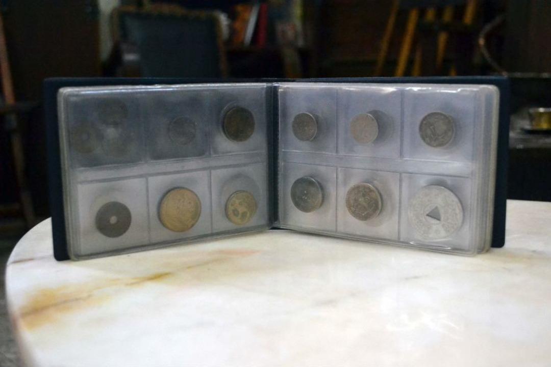 Bir Ton Parası Var Ama Kirada Oturuyor