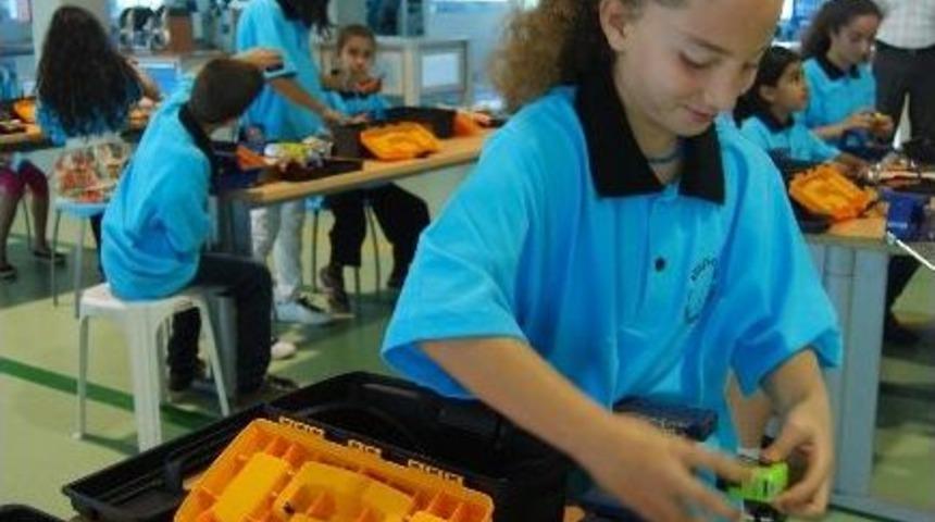 Geleceğin M&uuml;hendisleri İş Başında