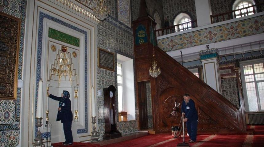 Odunpazarı&rsquo;nda Cami Ve Mescidlerde Ramazan Temizliği