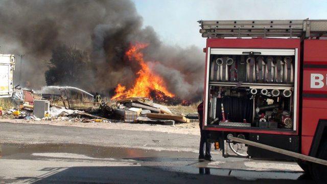 Hurdacılar Sitesi&rsquo;ndeki Yangın Korkuttu 1