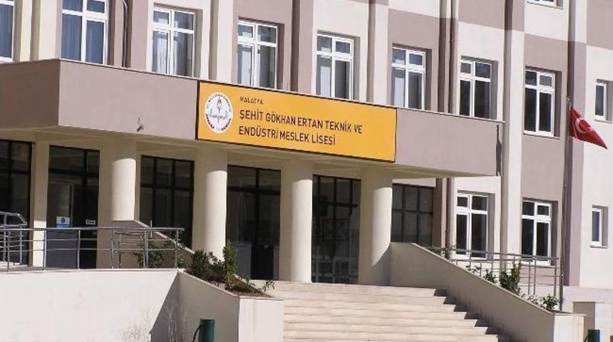 Şehit Pilot G&ouml;khan Ertan&rsquo;ın İsmi Okula Verildi