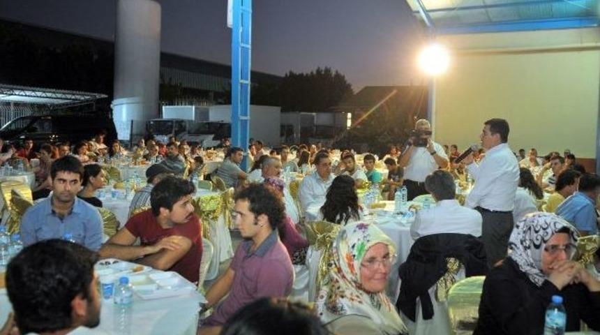 Kepez Vakfı&rsquo;ndan &Ouml;ğrenciler, Aileleri Ve Vakıf &Ccedil;alışanlarına İftar Yemeği