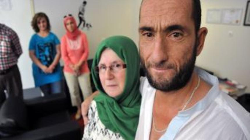 Kanseri, Hepatit-B Ve C&rsquo;yi Yendi, Annesinin B&ouml;breğiyle Hayata Tutundu