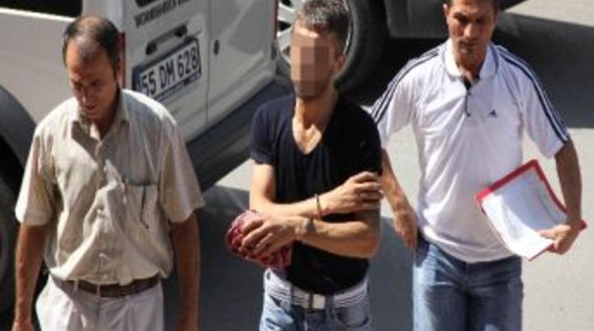 Market Ve Şark&uuml;terinden Para &Ccedil;alan Şahıs Yakalandı