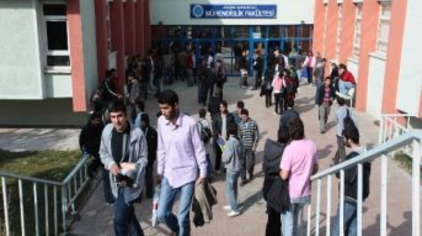 Atat&uuml;rk &Uuml;niversitesi, 12 Bin 609 &Ouml;ğrenci İle Yaz Okuluna Başladı