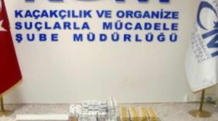 Yolcu Otob&uuml;slerinden Ka&ccedil;ak Sigara Ve İ&ccedil;ki Ele Ge&ccedil;ti
