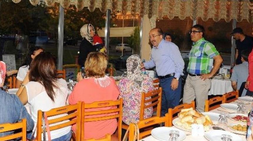 Trabzon'da Bulunan Engelli Dernekleri G&uuml;mr&uuml;k&ccedil;&uuml;oğlu'nun Verdiği İftarda Buluştu