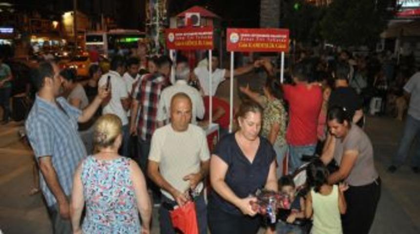 Sanat TIR&rsquo;ı Yeniden Gen&ccedil;lik Meydanı&rsquo;nda