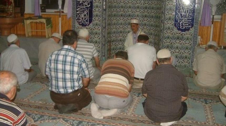 Burhaniye&rsquo;de Taşımalı Teravih Namazı