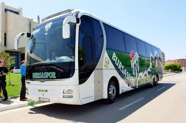 Bursaspor, Vojvodina Maçı Için Sırbistan’a Gitti