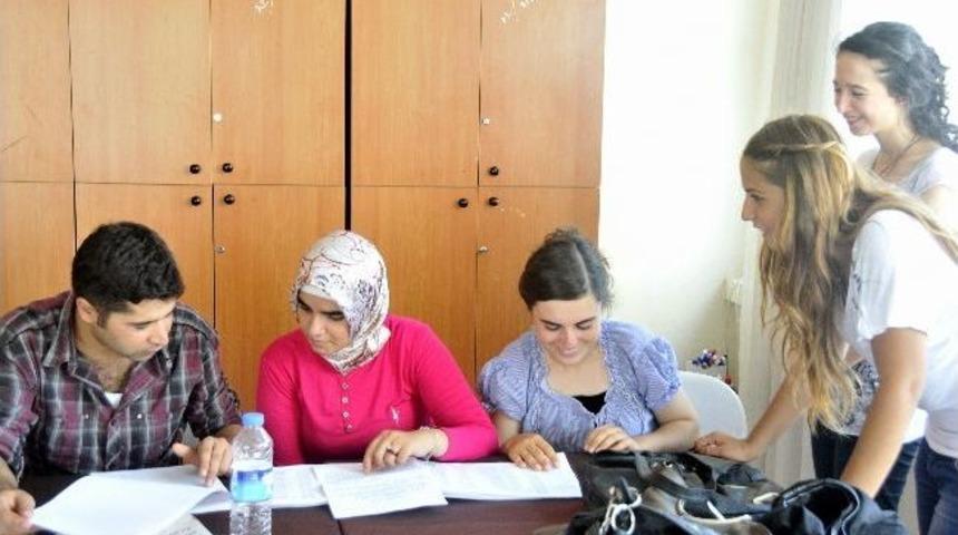 Akdeniz Belediyesi&rsquo;nin &Uuml;cretsiz Kurs Kayıtları Başladı