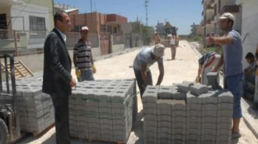 Ceyhan'da Parke Yağmur Oluğu Ve Bord&uuml;r &Ccedil;alışmaları