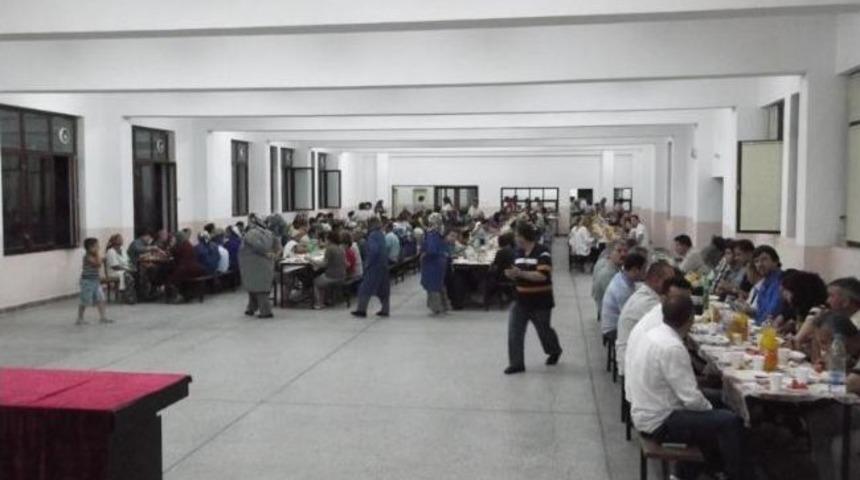 Balkan-der&rsquo;den K&ouml;kl&uuml;ce&rsquo;de 500 Kişilik İftar