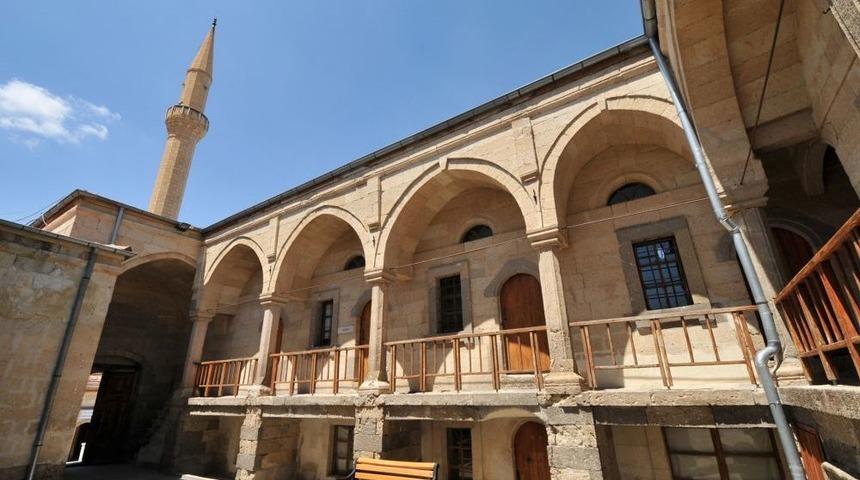 Mustafapaşa Kilise Ve Şapel Zengini