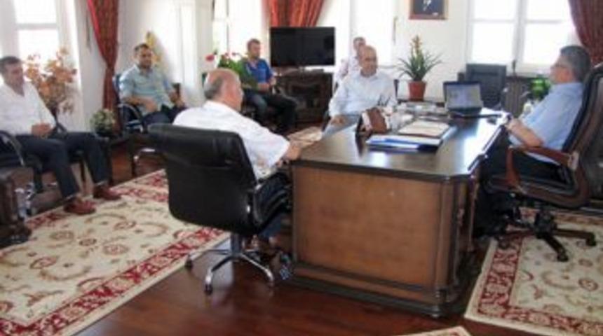 Ak&ccedil;akoca Ticaret Odası'ndan Kaymakam Pekmez&rsquo;e Ziyaret