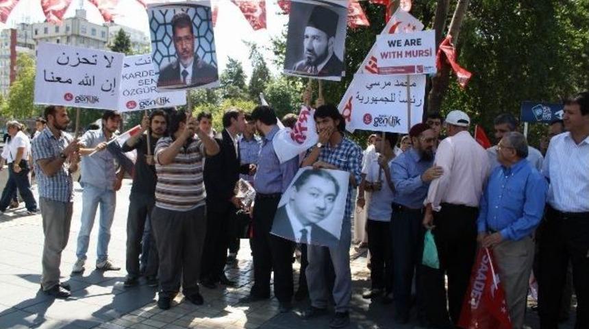 Saadet Partisi'nden Mısır'daki Darbeye Tepki