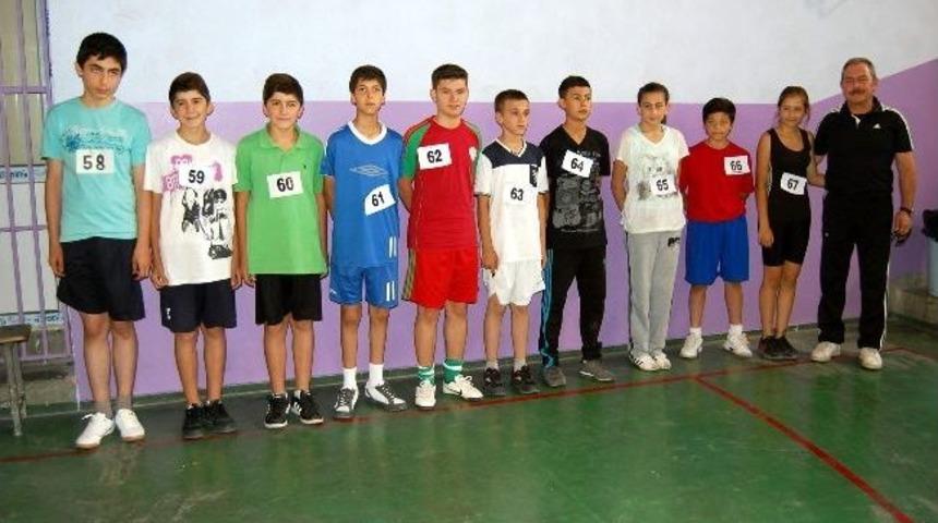 Spor Lisesine Girebilmek İ&ccedil;in Ter D&ouml;k&uuml;yorlar