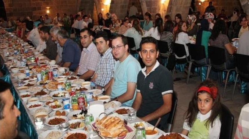 Be&uuml; Personeline İftar Yemeği Verildi