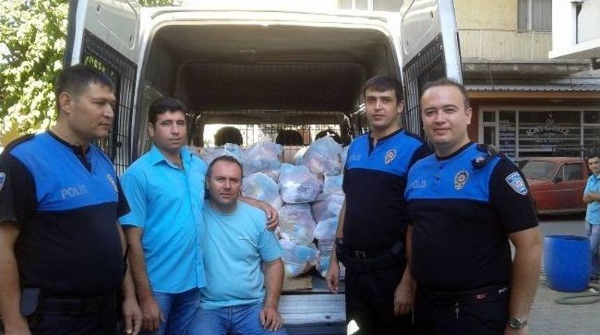 Salihli Emniyeti'nden İhtiya&ccedil; Sahibi Ailelere Destek