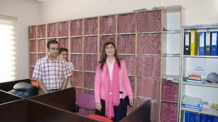 Ak Parti&rsquo;li Beyaz Adem&rsquo;leri Gezdi