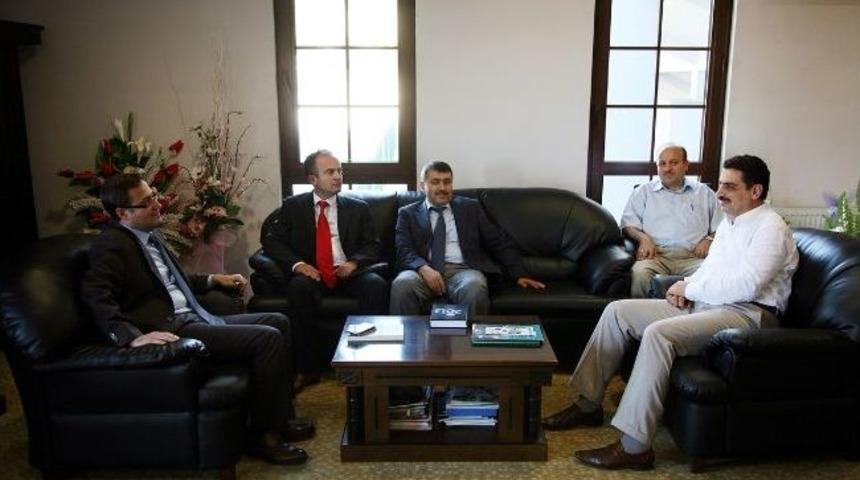 Gen&ccedil;lik Hizmetleri Genel M&uuml;d&uuml;r&uuml; Akkaya&rsquo;dan Rize Ziyareti