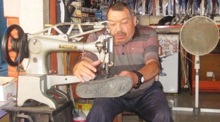 Ayakkabı Tamircilerine Artık Rağbet Yok