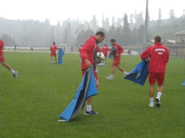 Özkara; “yağmur Çamur Fark Etmez” G4