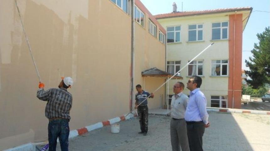 Pazarlar'da Okullara Bakım Ve Onarım