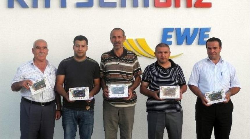 Kayserigaz Abonelerine Tablet Bilgisayar Veriyor