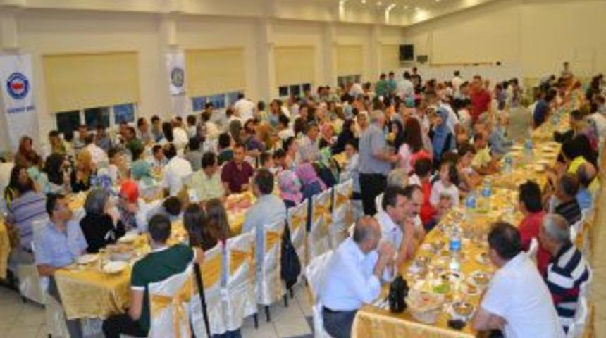 Tarım Ve Orman &Ccedil;alışanları To&ccedil;-Bir-Sen'in D&uuml;zenlediği Iftarda Buluştu