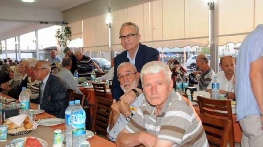 Bandırma Belediyesi Şehit Ve Gazi Ailelerine İftar Yemeği Verdi