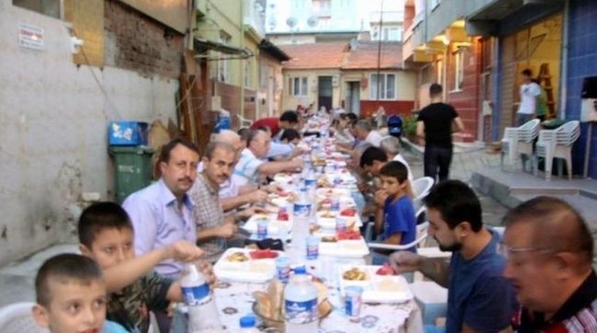 Mahalle Sakinleri Birlikte Oru&ccedil; A&ccedil;tı