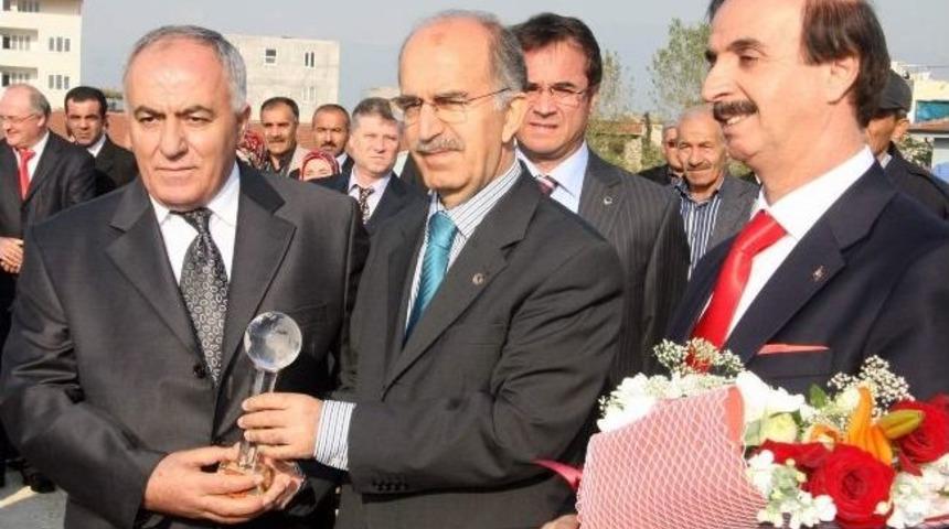 Bursa'da Hayırseverlerin İsim Tepkisi