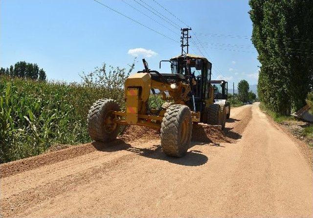 İzmir Büyükşehir'den Yol Hamlesi