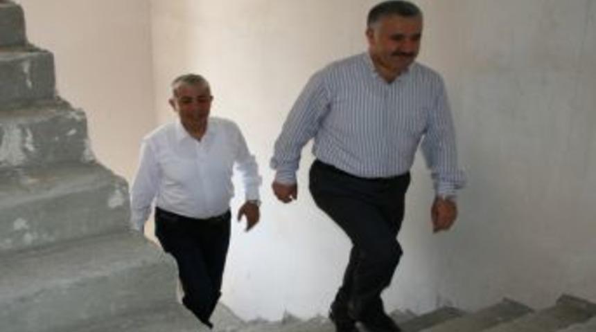 Ak Parti Kars Milletvekilleri Kars&rsquo;ta Hayata Ge&ccedil;irilen Projeleri Değerlendirdi