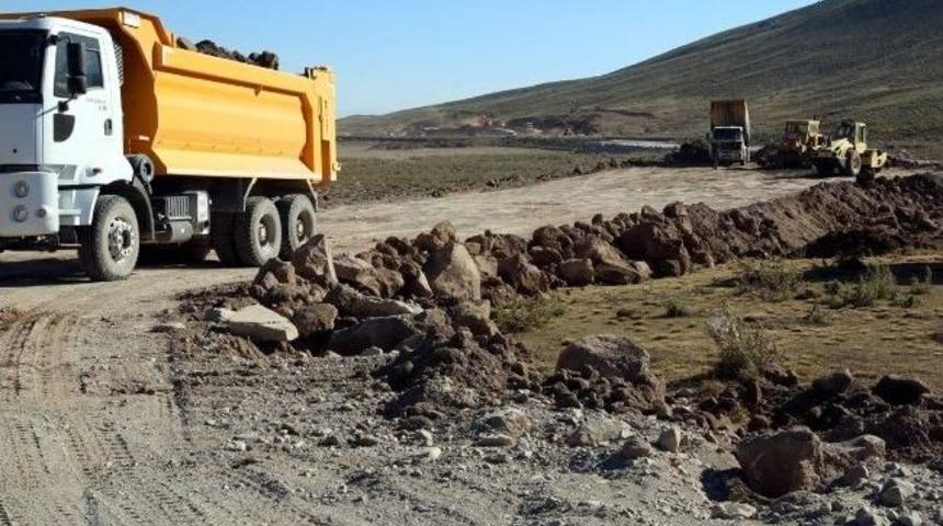 Erciyes Otelleri İ&ccedil;in Yol Ve Otopark &Ccedil;alışması
