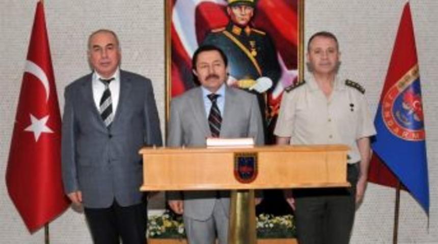 Albay Top&ccedil;u&rsquo;ya Vali Balkanlıoğlun&rsquo;dan Hayır Olsun Ziyareti