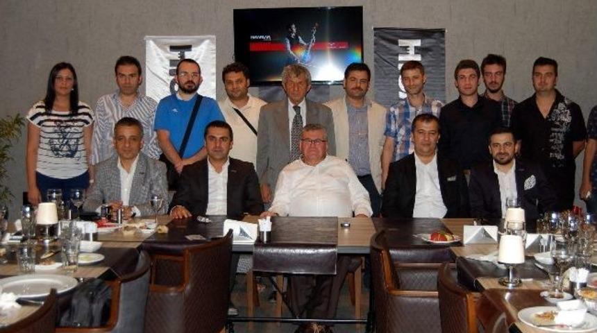 Hisarlar Grup&rsquo;tan İftar Yemeği